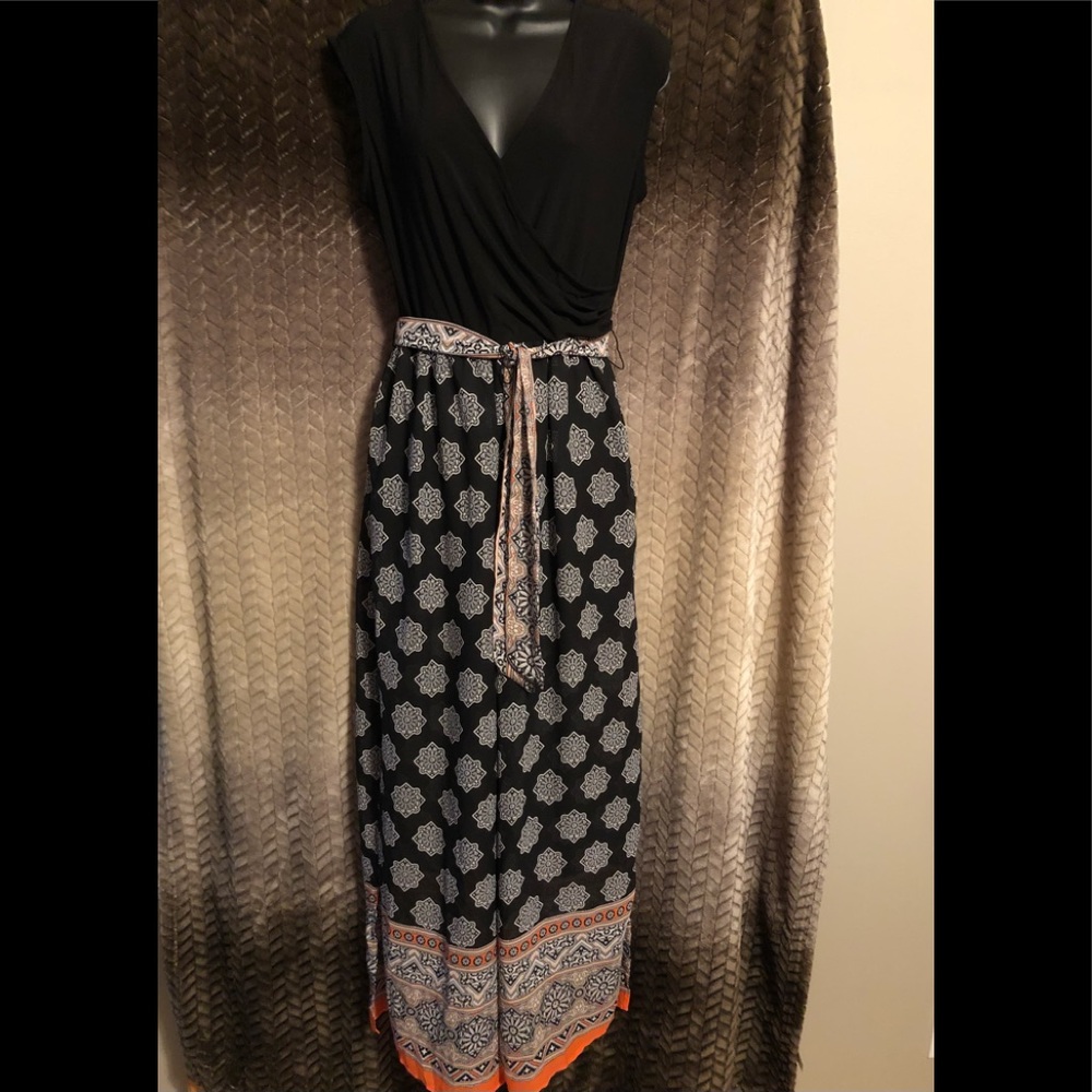 Cato Fashions Sleeveless V-neck Jumpsuit with Matching Belt